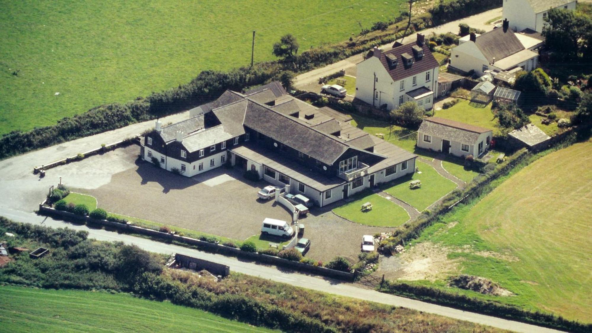 The Poldark Inn Delabole ภายนอก รูปภาพ